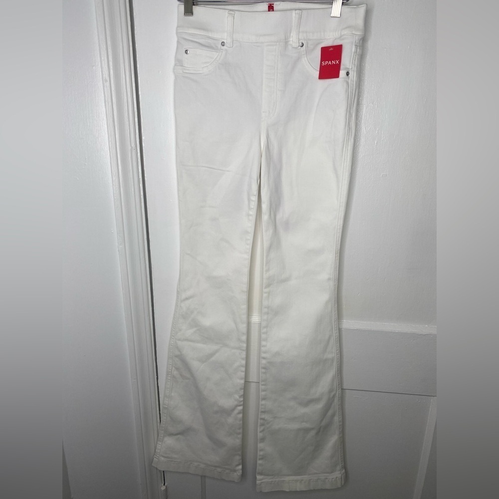 SPANX NWT Spanxshape White Everywhere Flare Jeans